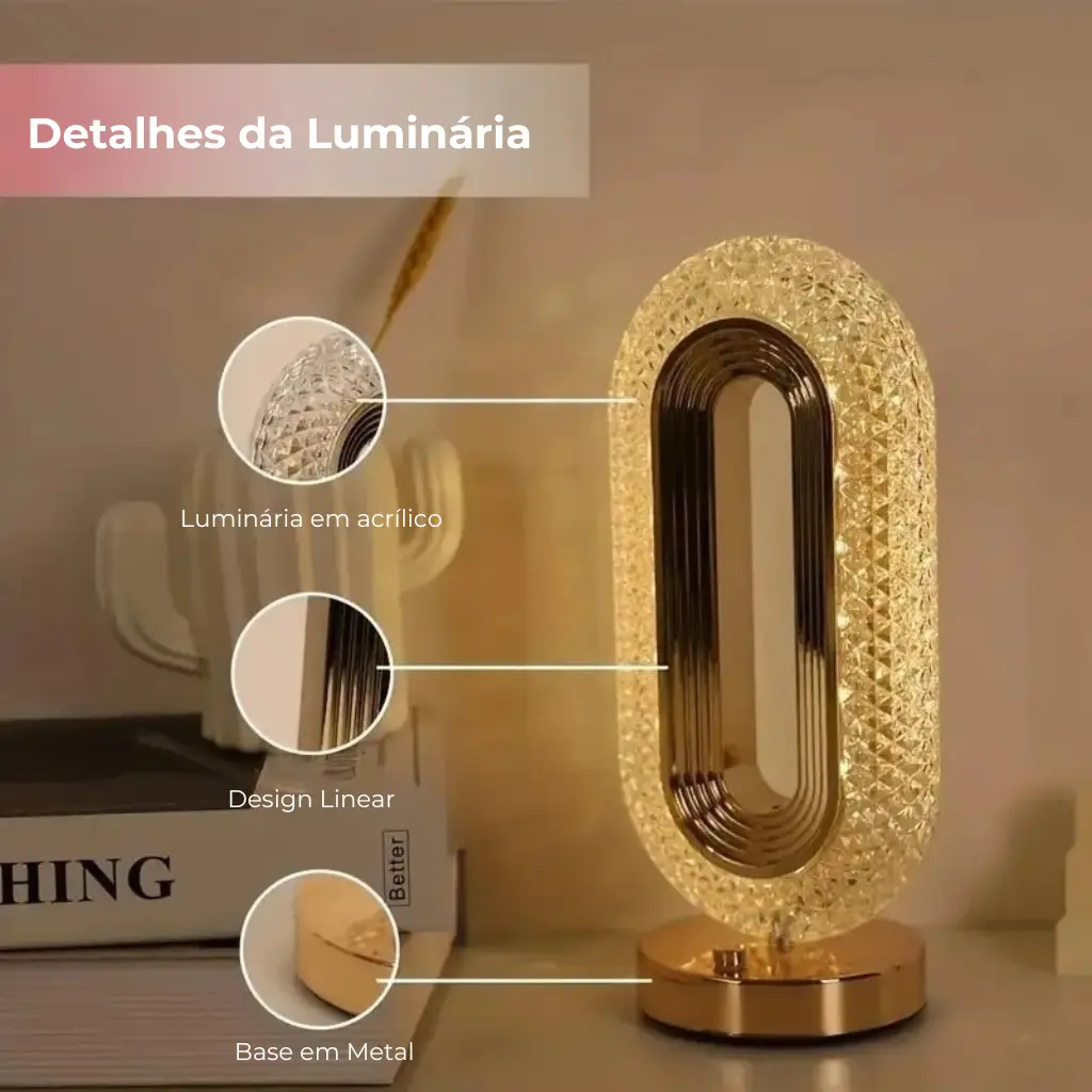 Luminária de Mesa em Acrílico com Luz Ajustável